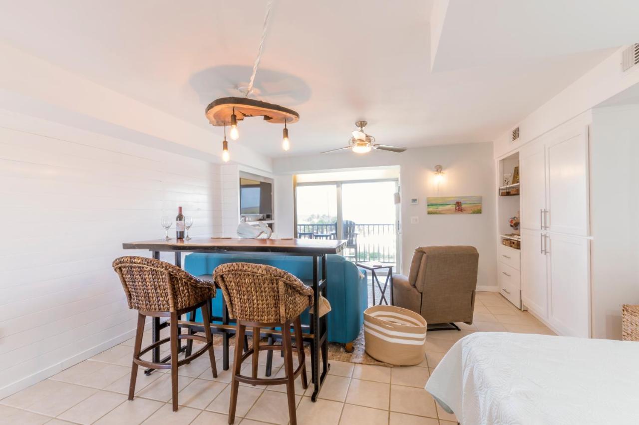 Stunning Ocean Views Steps From The Beach With Pool! Fabulous 4Th Floor Studio! New Smyrna Beach Esterno foto